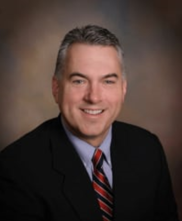 headshot of Thomas Dillon