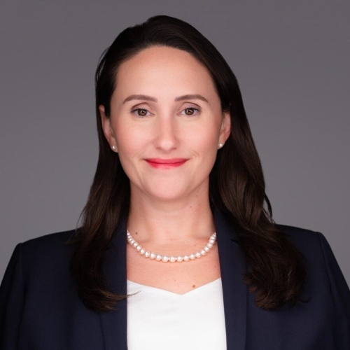 Julia Gordon headshot